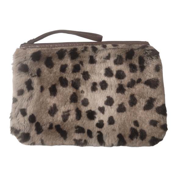 Deane and White Faux Fur Animal Print Wristlet - Picture 1 of 5
